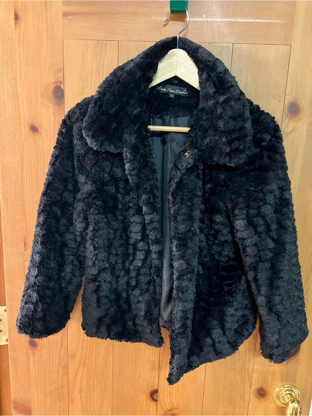 Black Faux Fur Jacket - Women’s Cozy Coat